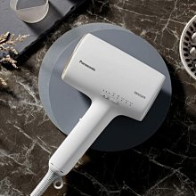 Panasonic 國際牌 高滲透奈米水離子吹風機(附造型吹嘴+烘罩) EH-NA0J 歷史價格詳細信息