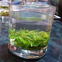 【熱賣】貨源水晶廠家天然黑曜石彩曜石愛心把玩彩虹眼心形擺件跨境熱銷品 歷史價格詳細信息