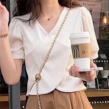 【歡迎光臨】設計感小眾2023夏季新款輕熟V領法式短袖襯衫女通勤簡約氣質上衣 歷史價格詳細信息