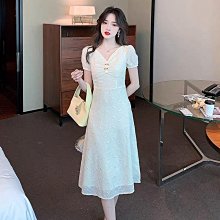 法式茶歇水墨蝴蝶印花連衣裙女2024春夏新款海邊度假收腰沙灘長裙 歷史價格詳細信息