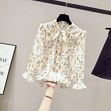 【歡迎光臨】設計感小眾2023夏季新款輕熟V領法式短袖襯衫女通勤簡約氣質上衣 歷史價格詳細信息