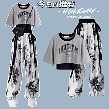 【歡迎光臨】 三件套裝春秋法式複古拚色針織馬甲背心疊穿條紋襯衫女+百褶短裙 歷史價格詳細信息