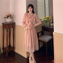 法式溫柔氣質木耳邊V領純欲風上衣女早春款設計感小眾辣妹短款T恤 歷史價格詳細信息