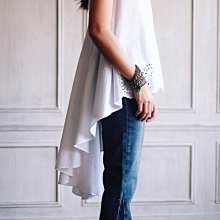 Le Marais ：法國設計師品牌，黑白雙色縷空裙。春夏款。.......kiito/apt.3r 歷史價格詳細信息