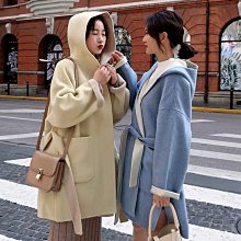 外貿新款原單草編 Dior菜籃子包 手提包單肩包 時髦單品 爆火的菜籃子『魅足時尚』 歷史價格詳細信息