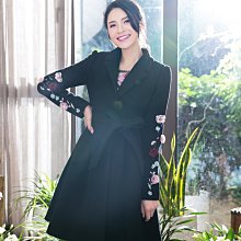 中老年 刺繡毛衣外套 中老年女裝 大碼 毛衣 女禮服 紅色 0歲 外套 婚宴裝 風衣 歷史價格詳細信息