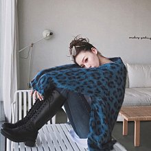正韓   豹紋絲巾毛毛圍巾，合一起不可拆，質感很優毛很舒服 ，有喜歡請把握，現貨白2，黑2，下標前先詢問，Rita Clothes。 歷史價格詳細信息