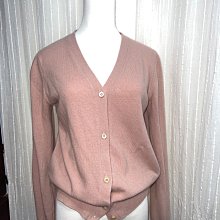 二手 PRADA 浮雕LOGO荔枝紋 牛皮 小包 單肩 斜挎包 相機包 歷史價格詳細信息