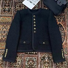 Celin*羽絨服 新色卡其綠️溫暖你整個冬天 天冷了 要註意保暖 冬日時髦造型都為您搭配好了這價格完全是撿漏 白菜價！！錯過大腿拍爛都沒用！ 歷史價格詳細信息