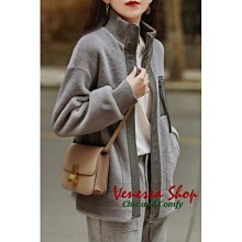 VENESSA~ MO 新款 精緻高端 法式優雅 純手工雙面呢高支羊毛 俐落短版圓領外套 兩色 (V1285) 歷史價格詳細信息
