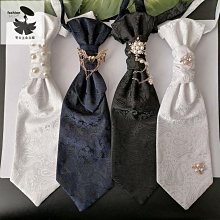 (好優)晚清一百年（上、下）：衰頹之間可見的世情與人情。那些支撐帝國的人，與畫上句點的人。-閱己 歷史價格詳細信息