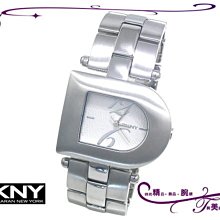 DKNY 白色 黑色 簡約風格小logo短T 550元 歷史價格詳細信息