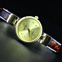 【新登場】AXE 1.5米 ~ I-PHONE I-PAD專用~(細頭設計) 3.5mm轉3.5mm (聲音)訊號線~(台灣製作)~. 歷史價格詳細信息