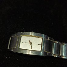 DKNY 中性風雅極緻陶瓷時尚腕錶(白) 歷史價格詳細信息