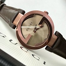 GUCCI Interlocking G Logo 塗層帆布及皮革單肩後背包/胸口包(米色/烏木色) 696016 92THG 8563 歷史價格詳細信息