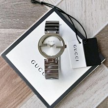 GUCCI Interlocking G Logo 塗層帆布及皮革單肩後背包/胸口包(米色/烏木色) 696016 92THG 8563 歷史價格詳細信息