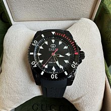 GUCCI Dive Automatic 銀色錶盤 橘色配綠色橡膠錶帶 男士 自動機械錶 YA136351 潛水錶 中性錶 歷史價格詳細信息