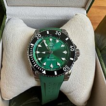 GUCCI Dive Automatic 銀色錶盤 橘色配綠色橡膠錶帶 男士 自動機械錶 YA136351 潛水錶 中性錶 歷史價格詳細信息