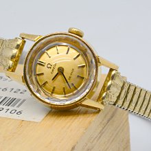 《寶萊精品》Omega 歐米茄金黃方角型石英男子錶 歷史價格詳細信息