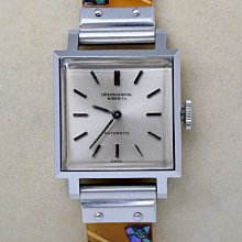 《寶萊精品》IWC 萬國表銀乳白圓型寶石女子錶 歷史價格詳細信息