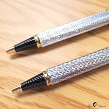 精緻波浪珍珠抓夾小眾設計感高級髮夾女2023新款後腦勺鯊魚夾髮夾 歷史價格詳細信息