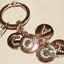 降，Coach 黑色荔枝真皮小方斜背包，真的很漂亮又好看，內容量也很大喔！ 歷史價格詳細信息