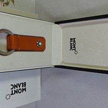 §Betty's日本古董&精品雜貨§真品PRADA 黑色皮製 鑰匙圈~ 歷史價格詳細信息