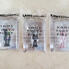 全新 KAWS X UNIQLO 2019 最後聯名 BFF 粉色 L號現貨不用等 夏日必備 歷史價格詳細信息