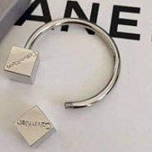 全新 Calvin Klein Jennie同款 X形交叉美背無鋼圈運動內衣 灰 M 歷史價格詳細信息