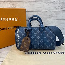 《真愛名牌精品》BALENCIAGA 529550 黑色 羊皮 胸口包 腰包*9成新*65607 歷史價格詳細信息