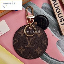 現貨-新款L--V 毛巾刺繡男女情侶款oversized版型短袖T桖簡約 歷史價格詳細信息