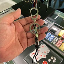 prada  新款上身網圖 春夏季必入的酒椰纖維造型包 歷史價格詳細信息