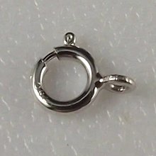 現貨。18K金鍊戒、隨意扣，還可做延長鍊、吊墜、耳墜⋯多種變化。長5cm，寬3.3mm。附證。 歷史價格詳細信息