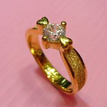 【金飾記錄】【黃金9999】。【純金鑲cz鑽十字花造型戒子067】 歷史價格詳細信息