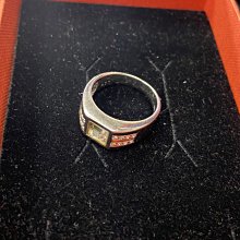 K金戒指 指環 二手 流當 戒子 金戒 K金 K金戒 飾品 鑽戒 2.92g K金回收 免費鑑定 【尺寸】：1.6cm 歷史價格詳細信息
