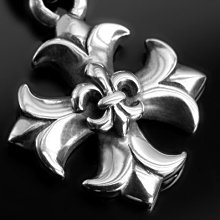 【創銀坊】皇家聖百合 925純銀 墜子 鳶尾花 十字架 哈雷 騎士 克羅心 龐克 搖滾 重機 鷹 項鍊(P-11809) 歷史價格詳細信息