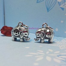 琥珀貓銀飾【925純銀】胸針/別針~A1638~雪納瑞/梗犬別針~一個 歷史價格詳細信息