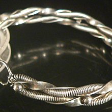 乖乖@賣場~紫砂壺~朱泥六方壺~款~大明宣德年製~壺蓋有款.容量約~430cc(A93) 歷史價格詳細信息