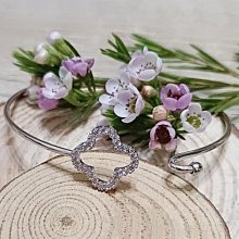 韓國氣質感手工珍珠鏤空髮夾三角水滴+方形-超值2入贈珍珠一字夾 kiret 歷史價格詳細信息