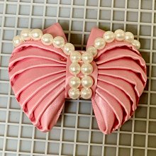 蝴蝶結織帶髮夾髮飾頂夾彈夾 夾子約8.9cm 蝴蝶結寬12.5cm 高9.5cm 條紋織帶牛仔織帶厚實款 歷史價格詳細信息