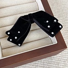 {朵朵韓飾} C2412 韓國直送(正韓)-法式氣質純色毛球抓夾(三色) 歷史價格詳細信息