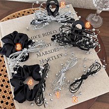 {朵朵韓飾} C3665 韓國直送(正韓)-氣質可愛毛絨小熊蝴蝶結抓夾 歷史價格詳細信息