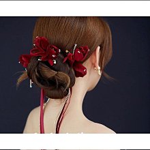 新款毛絨花朵抓夾女秋冬大號鯊魚夾子頭飾毛毛發夾網紅丸子頭發飾~特價 歷史價格詳細信息