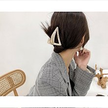 【可開髮票】高檔重工鏤花緻鯊魚夾大號後腦杓盤髮抓夾髮夾頭飾女高級感 歷史價格詳細信息