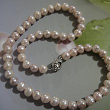 珍珠林~圓滿納福火虯龍簍雕玉珮~A貨緬甸翡翠飄綠 #726 歷史價格詳細信息