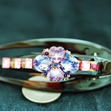 奇士水晶-特殊原礦稀有千層藍針金字塔骨幹晶柱-顯針狀金字塔向上層疊-不照光六面都能看見金字塔-附專用實木底座 歷史價格詳細信息