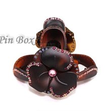 Pin Box 咖啡色霧面粉色線條花辦造型 亮晶晶 水鑽 晶鑽抓夾 髮飾 髮夾C859R-1法國製進口 ※現貨※ 歷史價格詳細信息