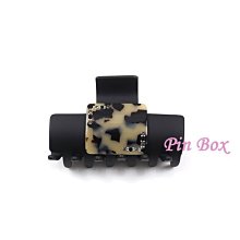 Pin Box 法國純手工 優雅女士抓夾 框邊簍空 點綴式水鑽 知性 M86-17797*亮面黑.咖 法國製 ※現貨※ 歷史價格詳細信息