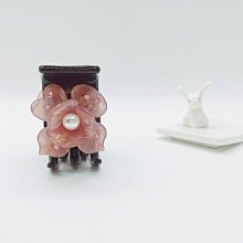 優惠11月25日止官網代購《Juicy Couture》美國潮牌 蘇格蘭犬標誌 愛心水鑽吊飾 手提 肩揹 斜揹 托特包【one size】共2色 歷史價格詳細信息