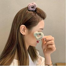 抓夾  抓夾/公主夾/髮夾/鯊魚夾 簡約金屬風 氣質珍珠 鯊魚夾 ＊花漾美人＊嚴選 CCH010 歷史價格詳細信息